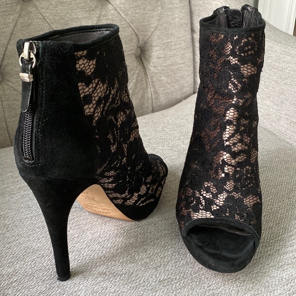 Via Spiga Women’s Platform Boot/Heel - Picture 2 of 7